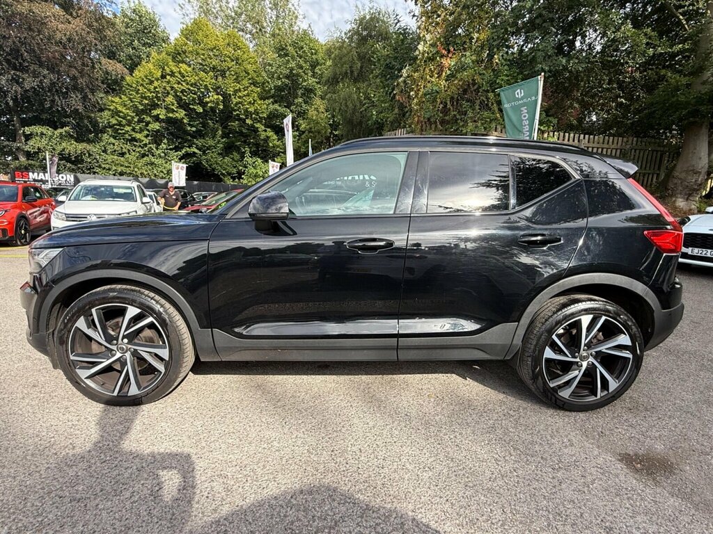 Volvo XC40 T3 R-design Pro 163 Big Spec Finance From 8. Blue #10