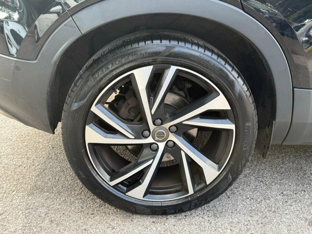 Volvo XC40 T3 R-design Pro 163 Big Spec Finance From 8. Blue #19