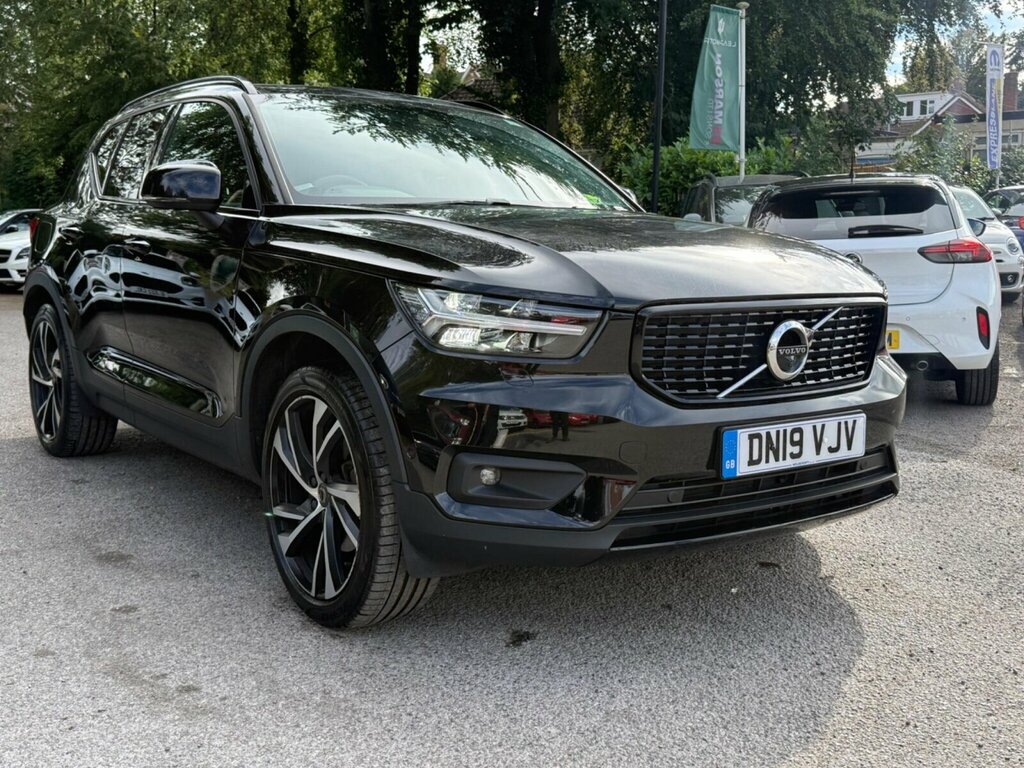 Volvo XC40 T3 R-design Pro 163 Big Spec Finance From 8. Blue #12