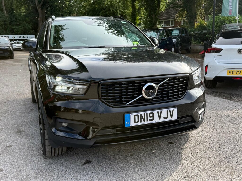 Volvo XC40 T3 R-design Pro 163 Big Spec Finance From 8. Blue #13