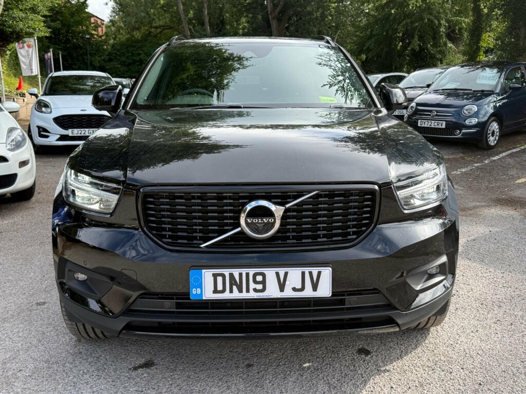 Volvo XC40 T3 R-design Pro 163 Big Spec Finance From 8. Blue #8