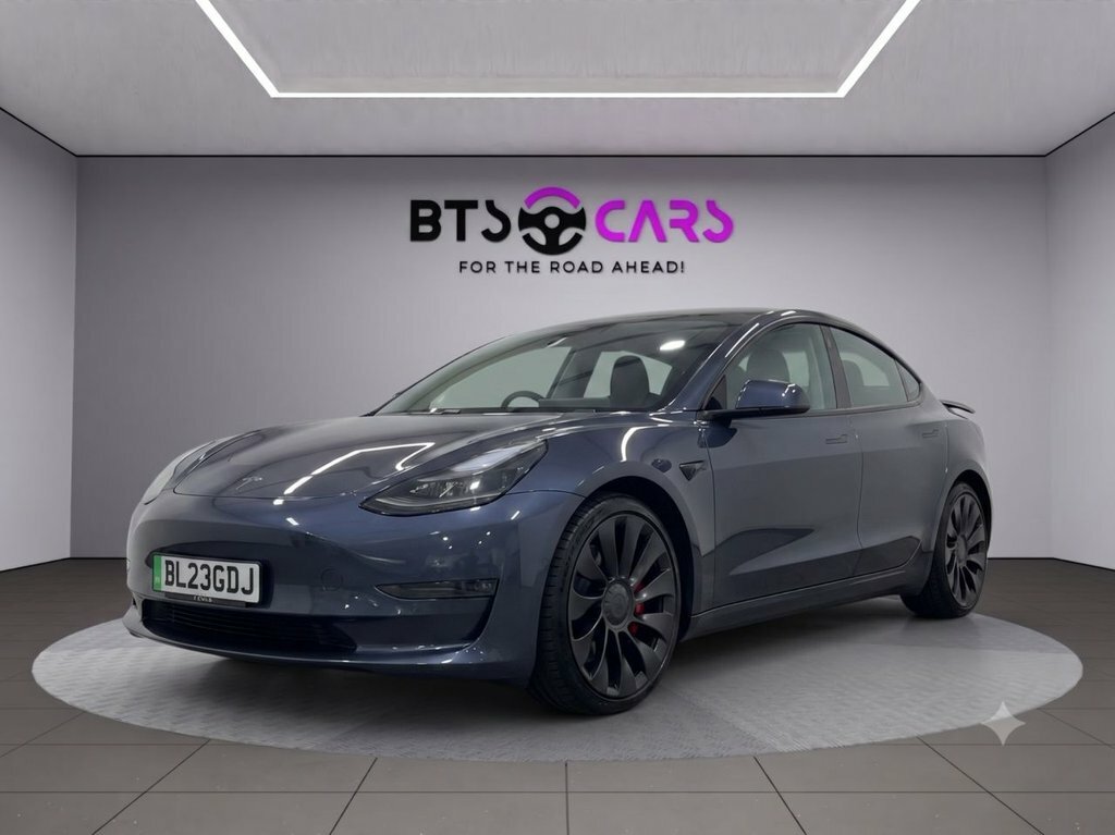 Tesla Model 3 Saloon Grey
