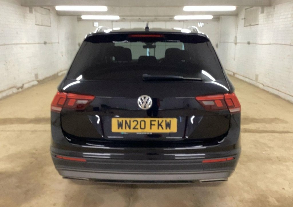 Volkswagen Tiguan Allspace 1.5L Match Black #6