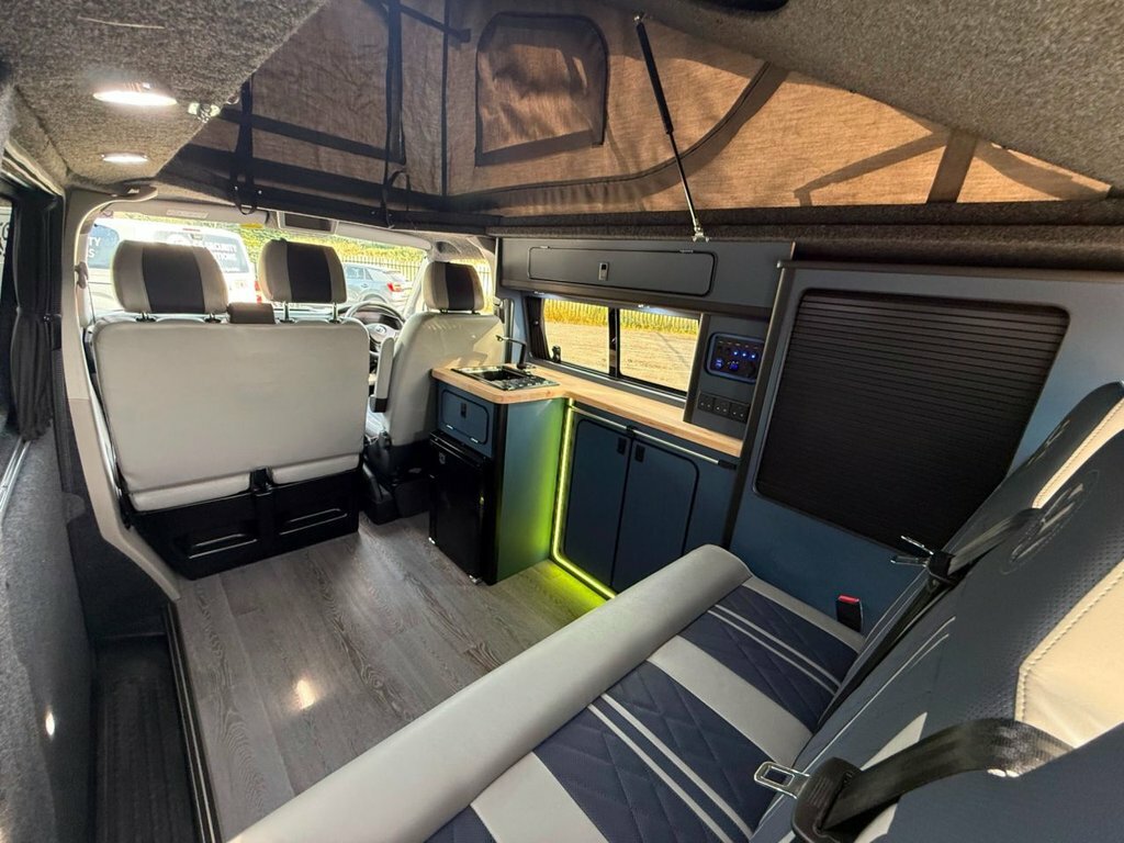 Volkswagen Campervan 2L Startline White #2