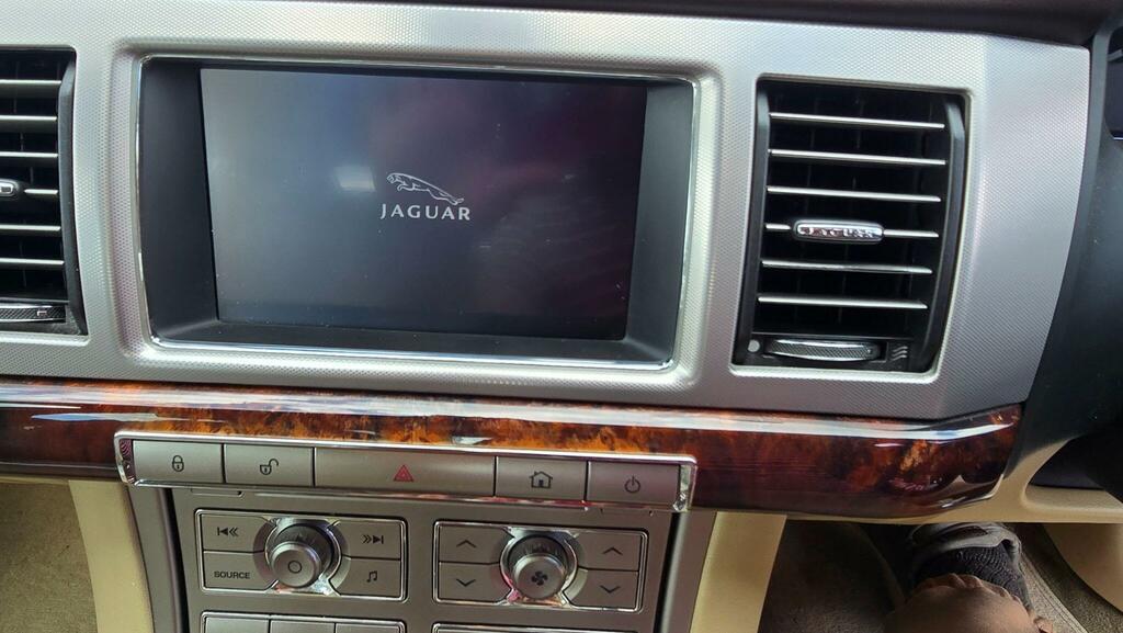 Jaguar XF 3.0D S V6 Premium Luxury Euro 5 Grey #31