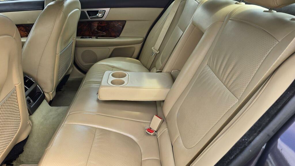 Jaguar XF 3.0D S V6 Premium Luxury Euro 5 Grey #21