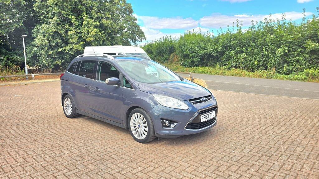 Ford Grand C-Max Titanium Blue