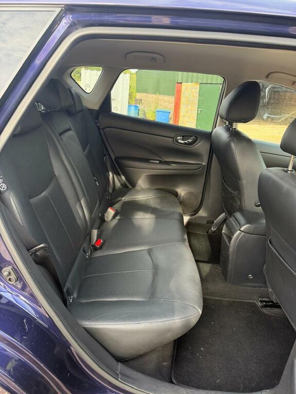 Nissan Pulsar 1.6 Dig-t Tekna Euro Red #18