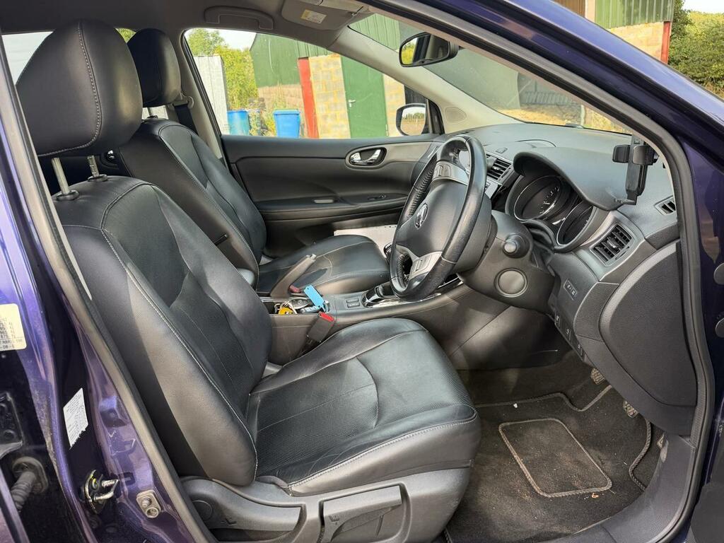 Nissan Pulsar 1.6 Dig-t Tekna Euro Red #16