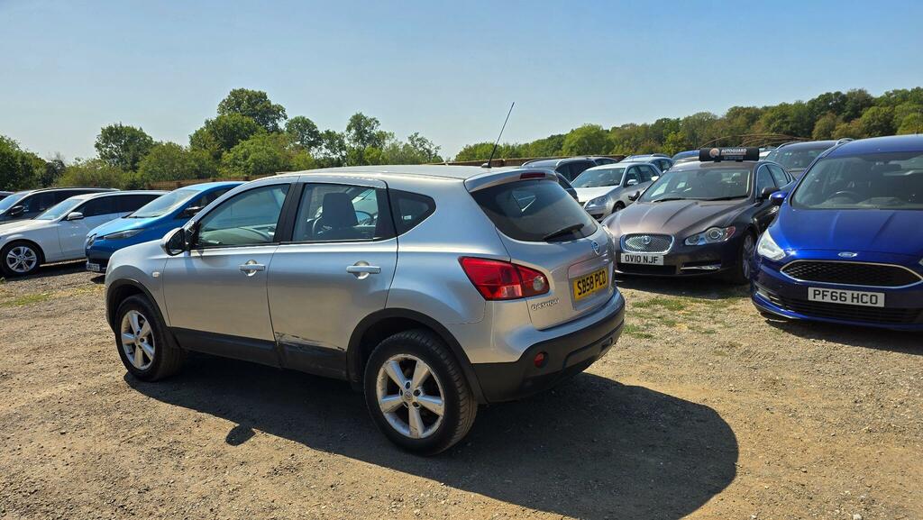 Nissan Qashqai 1.5 Dci Tekna Hatchback Black #4