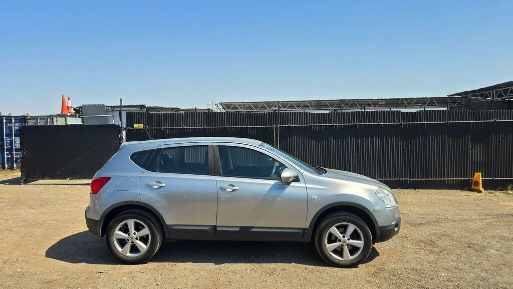 Nissan Qashqai 1.5 Dci Tekna Hatchback Black #8