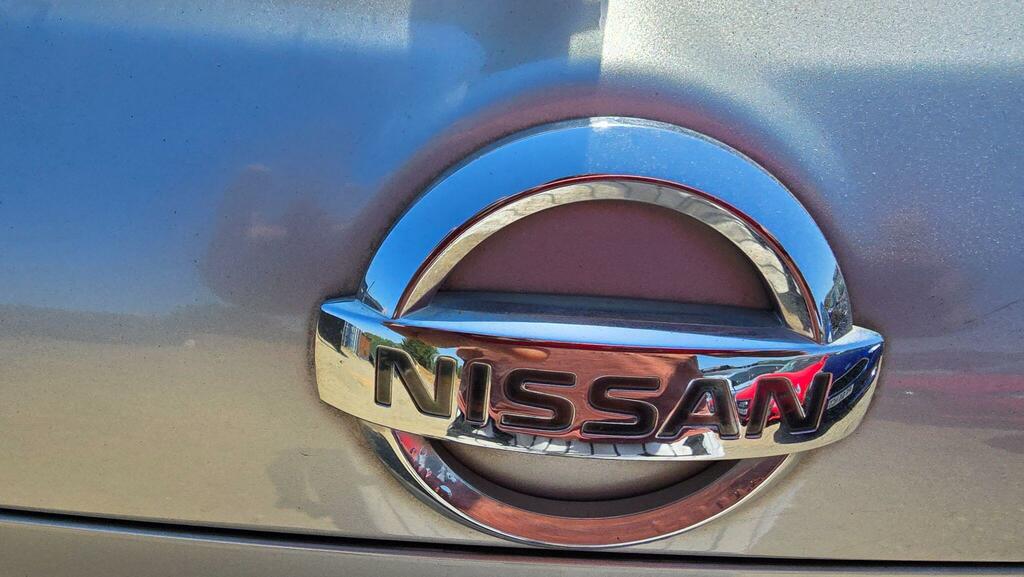 Nissan Qashqai 1.5 Dci Tekna Hatchback Black #27