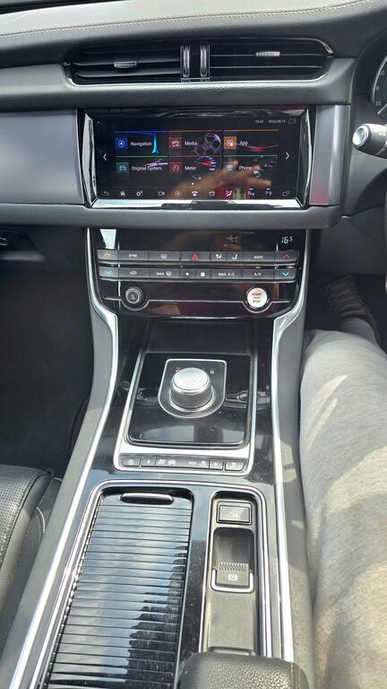Jaguar XF 2.0D R-sport Sportbrake Awd Euro 6 Black #46