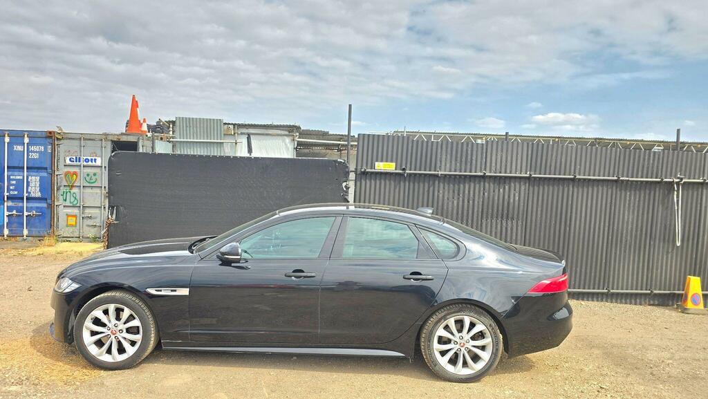 Jaguar XF 2.0D R-sport Sportbrake Awd Euro 6 Black #10
