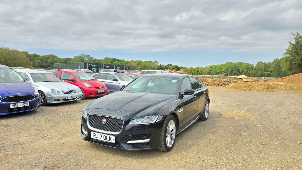 Jaguar XF R-sport Black #3