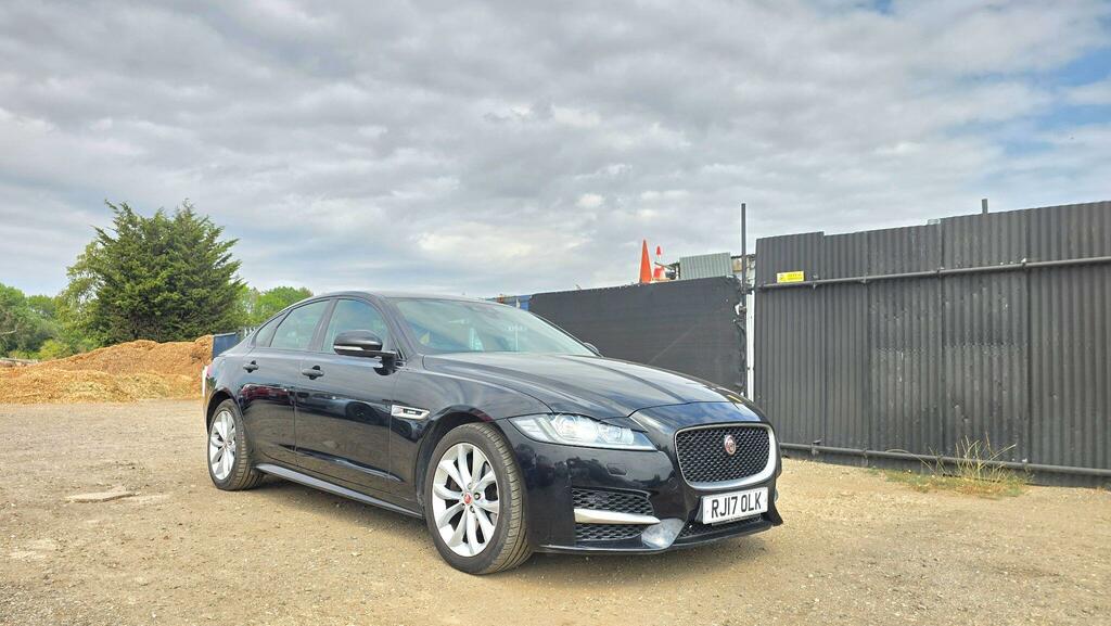 Jaguar XF R-sport Black #5