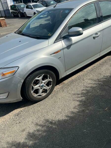 Ford Mondeo 2.0 Tdci Zetec Powershift Silver #2