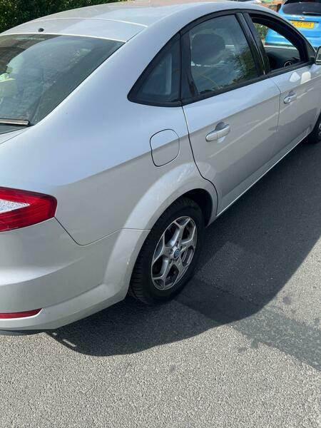 Ford Mondeo 2.0 Tdci Zetec Powershift Silver #3
