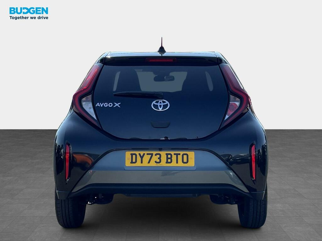 Toyota Aygo X 1.0 Vvt-i Edge Euro 6 Ss DY73BTO Green #5