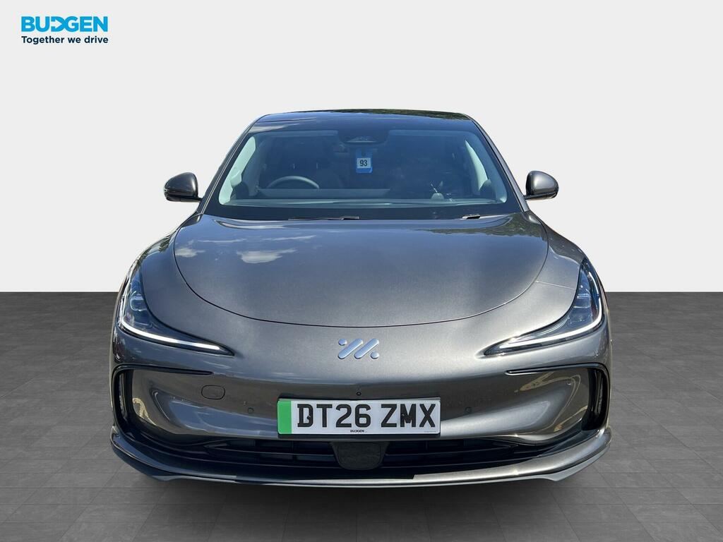 MG IM5 100Kwh Long Range Saloon DT26ZMX Black #2
