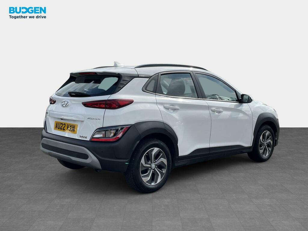 Hyundai Kona 1.6 H-gdi Se Connect Dct Euro 6 Ss AU22VXN White #6