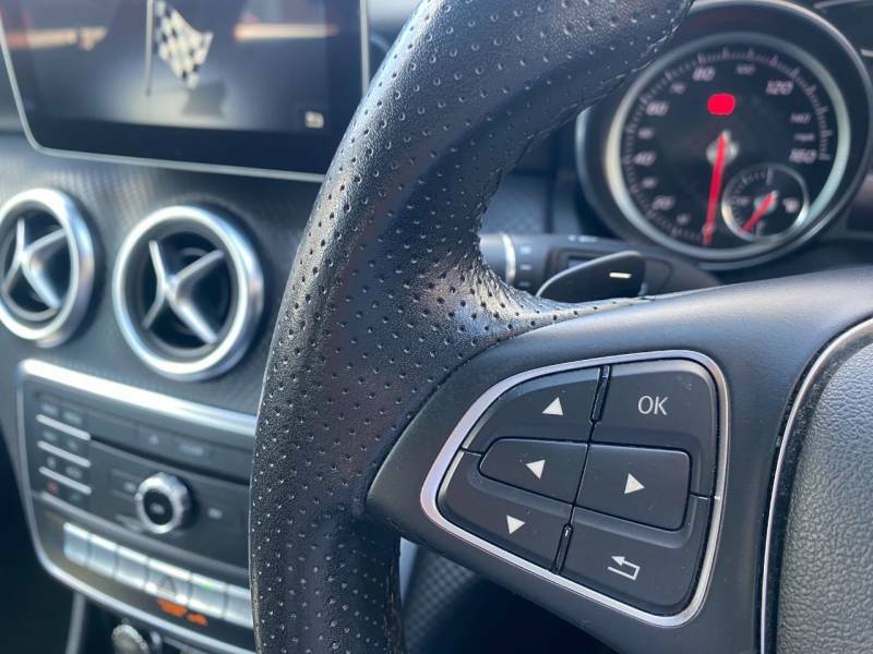 Mercedes-Benz A Class 2.1 A200d Amg Line Premium 7G-dct Euro 6 Ss White #21