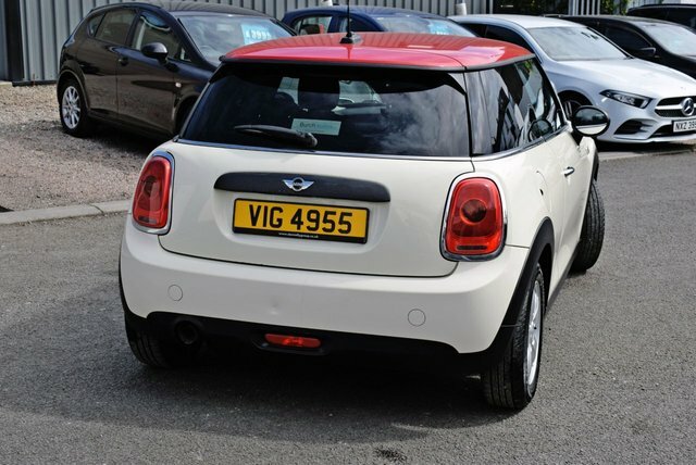 Mini Hatch 1.5 One D Hatchback Euro 6 S S VIG4955 White #5