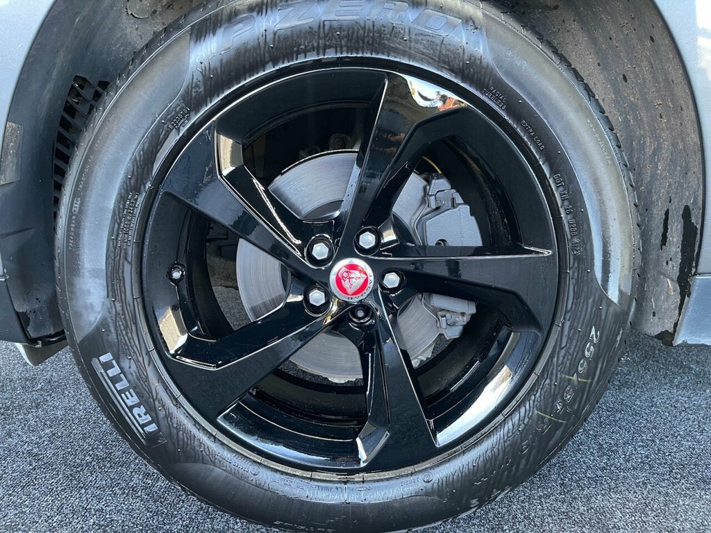 Jaguar F-Pace 2L Prestige Grey #5