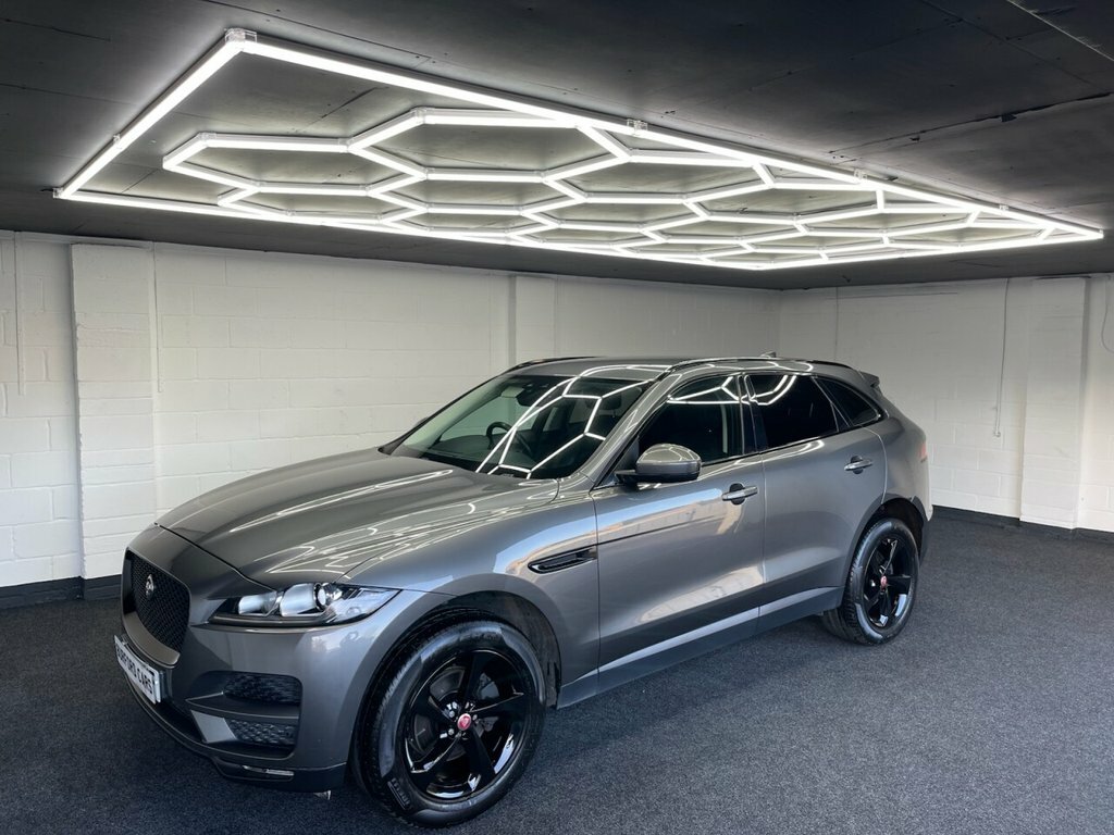 Jaguar F-Pace 2L Prestige Grey #4