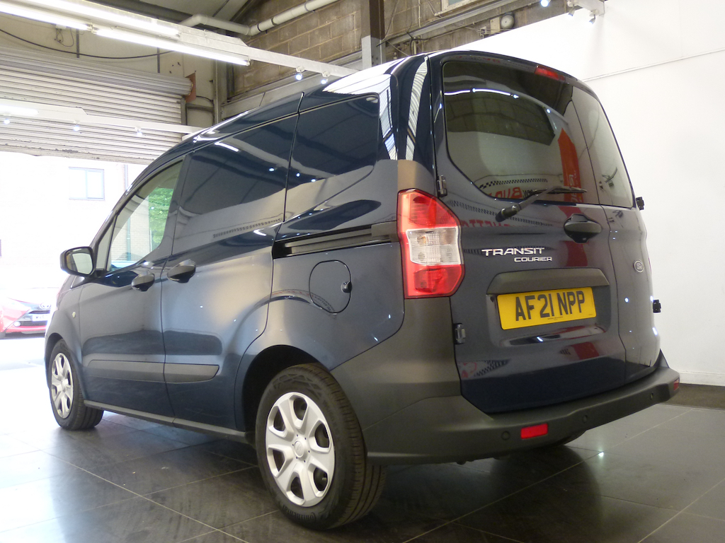 Ford Transit Courier Courier 1.0 Ecoboost Limited L1 Euro 6 39 Silver #10