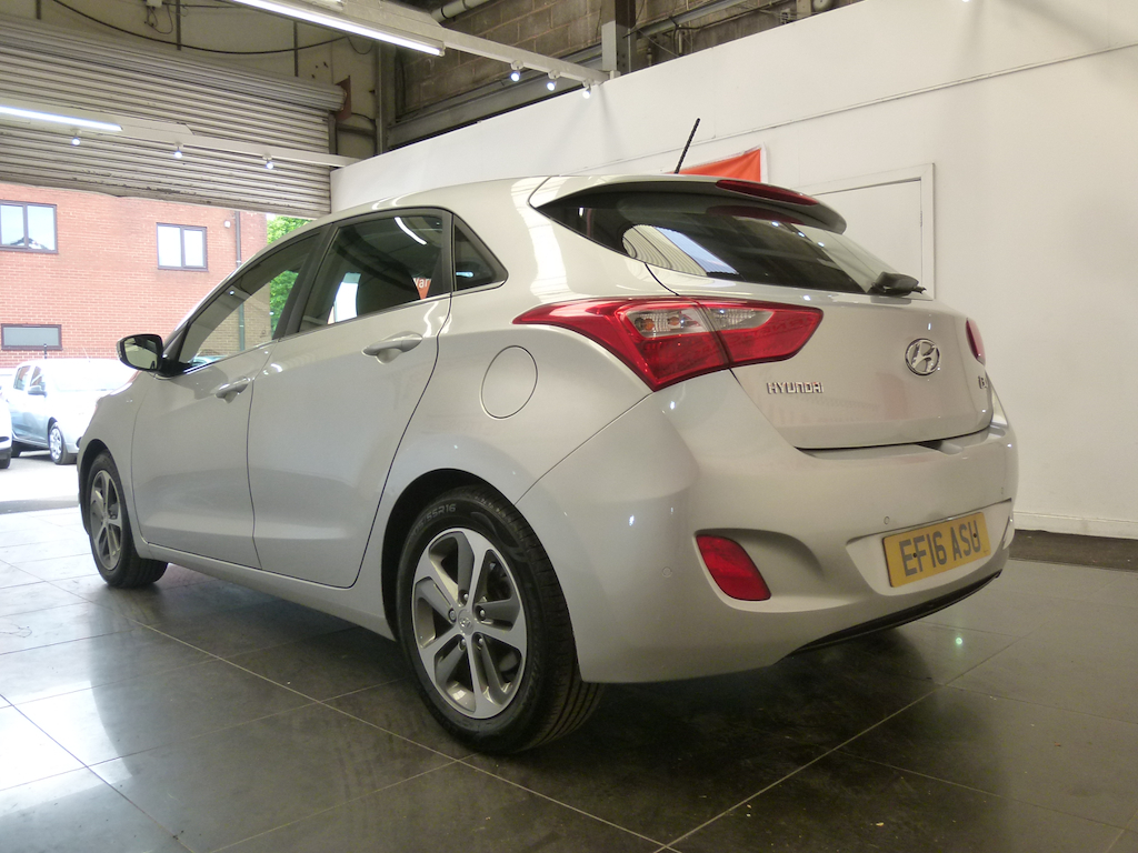 Hyundai I30 1.6 Crdi Blue Drive Premium Dct Black #10