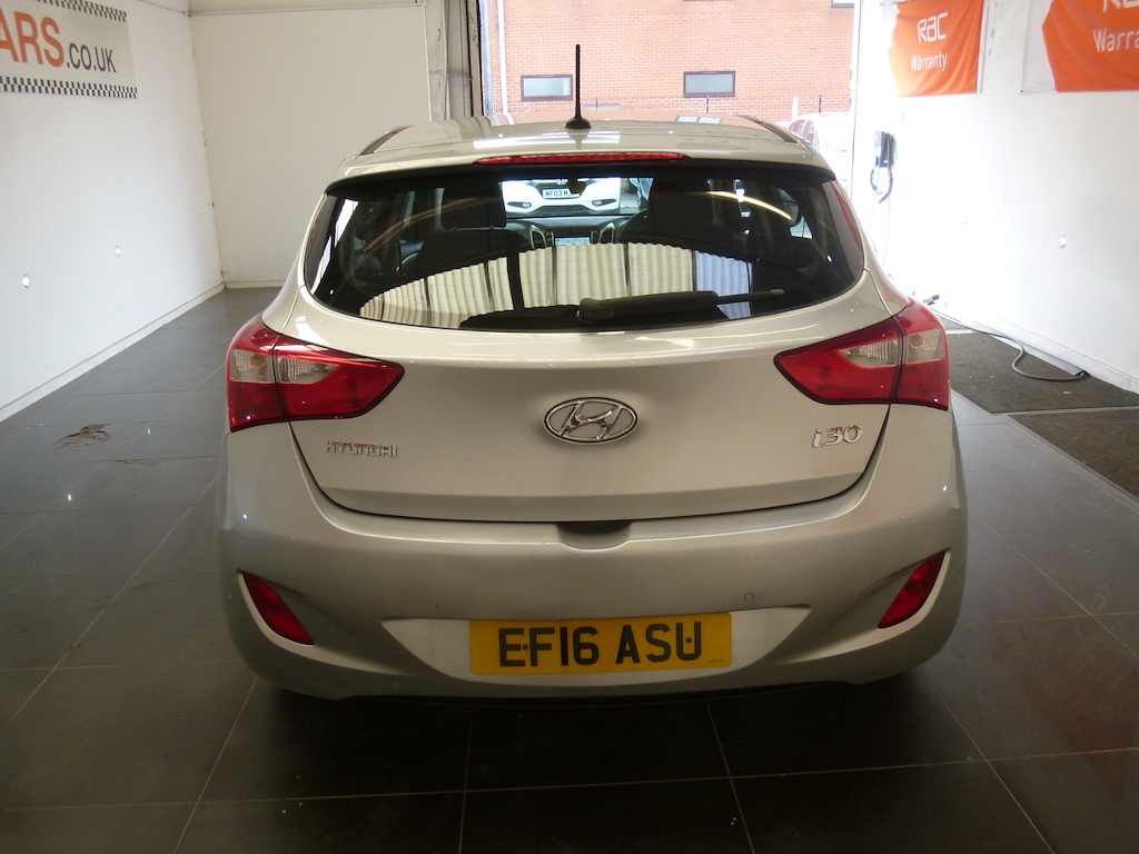 Hyundai I30 1.6 Crdi Blue Drive Premium Dct Black #7