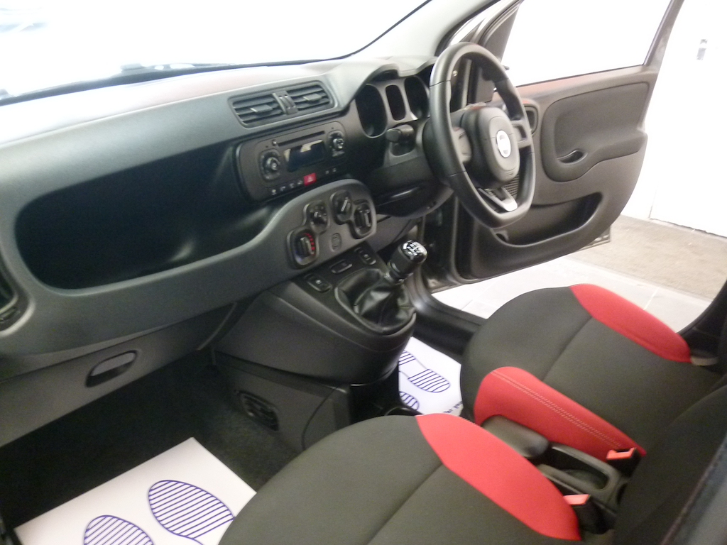 Fiat Panda 0.9 Twinair 90 Cross 4X4 Only 12000 Miles Black #14