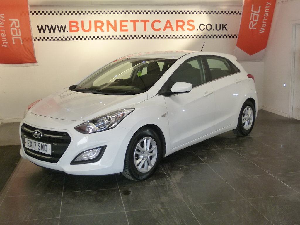 Hyundai I30 Crdi Se Blue Drive White