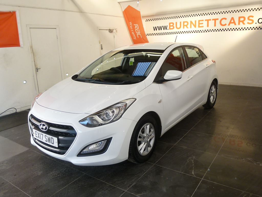 Hyundai I30 Crdi Se Blue Drive White #5