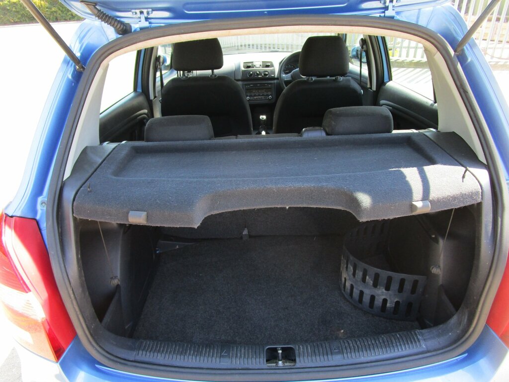 Skoda Fabia 1.6 Tdi Se Euro 5 White #10