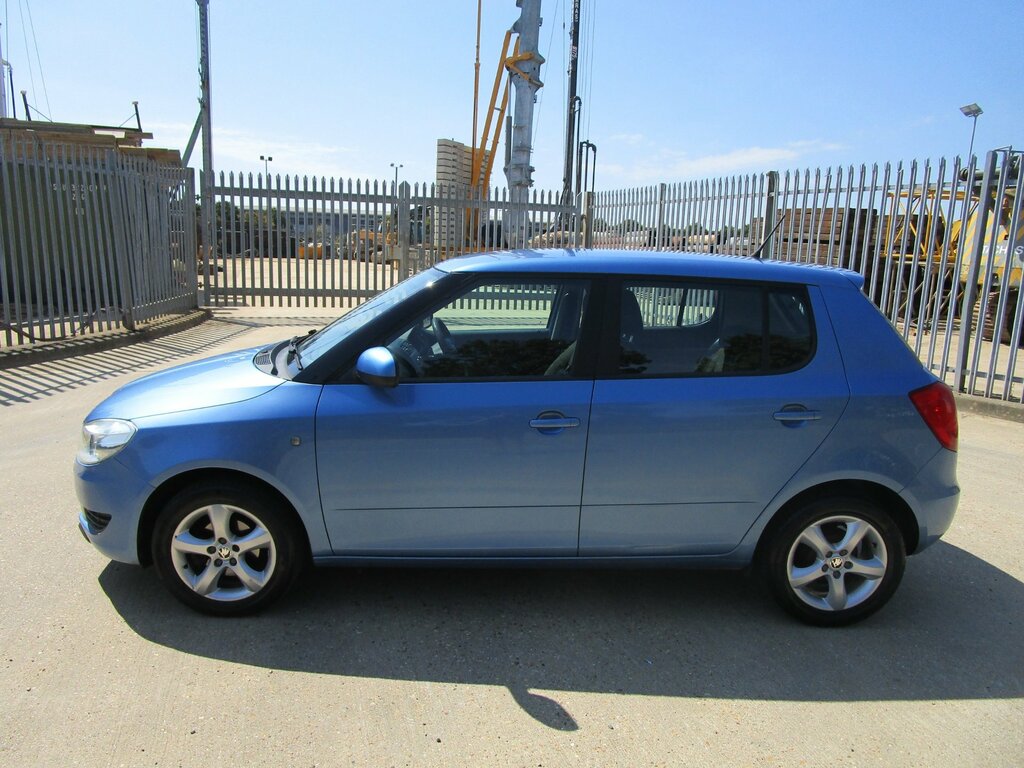 Skoda Fabia 1.6 Tdi Se Euro 5 White #8
