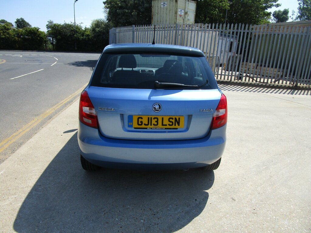 Skoda Fabia 1.6 Tdi Se Euro 5 White #7
