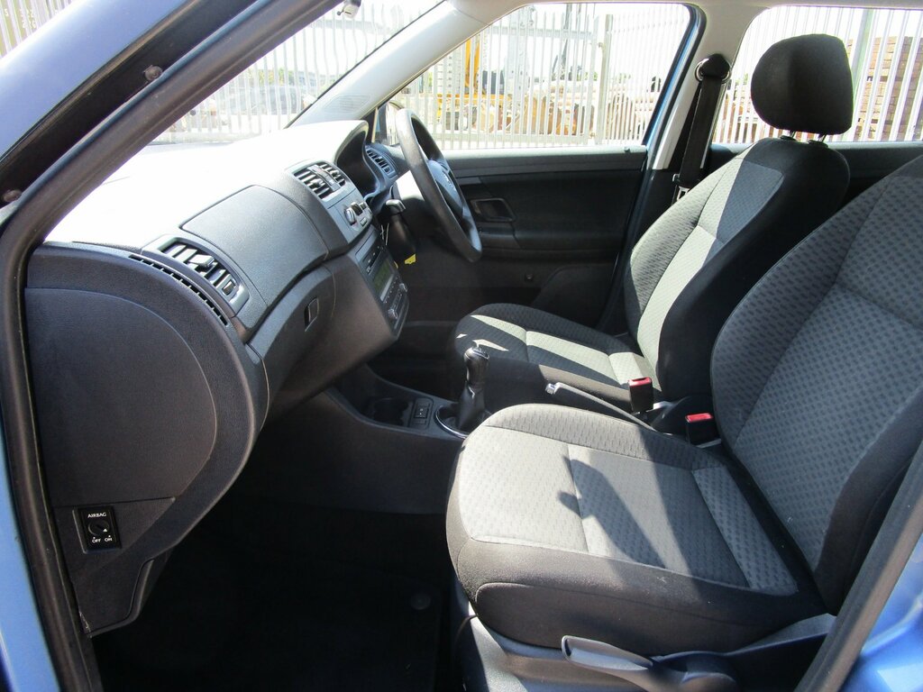 Skoda Fabia 1.6 Tdi Se Euro 5 White #12