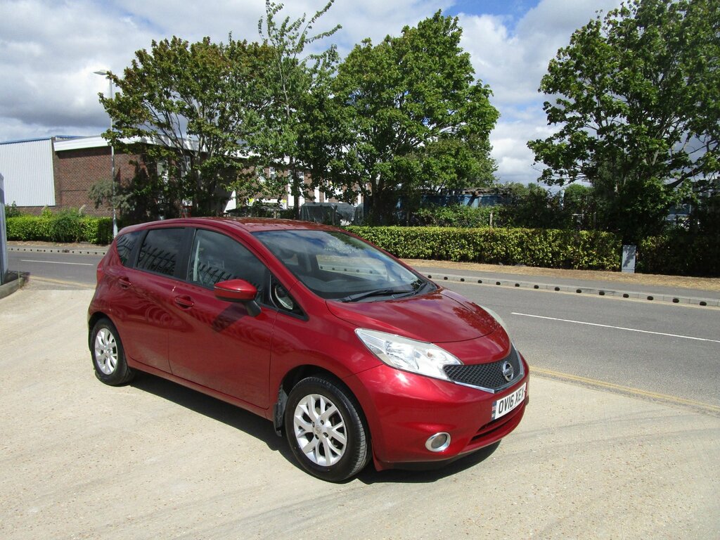 Nissan Note 1.2 Acenta Premium Hatchback Eur Red