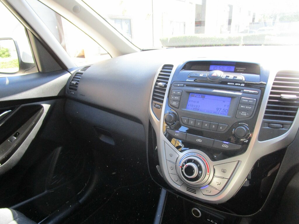 Hyundai Ix20 1.4 Style Hatchback Euro 5 Ss Grey #16