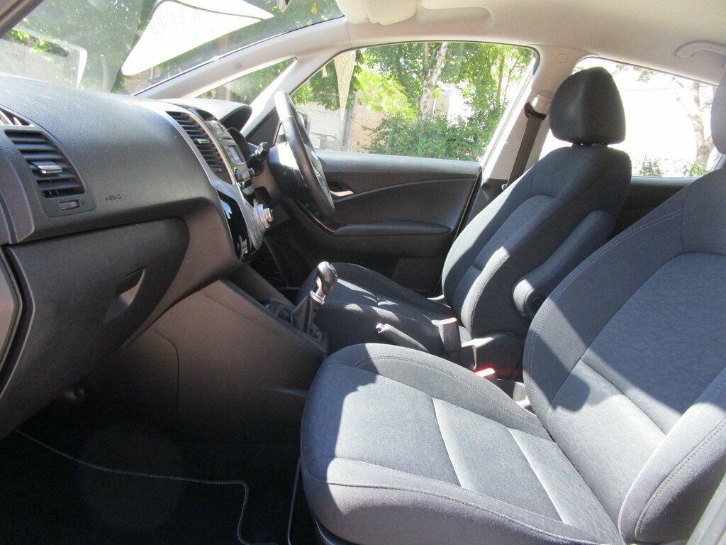 Hyundai Ix20 1.4 Style Hatchback Euro 5 Ss Grey #12