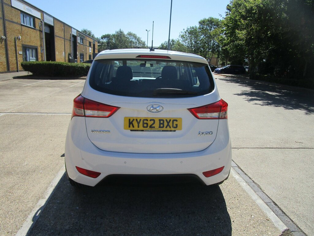 Hyundai Ix20 1.4 Style Hatchback Euro 5 Ss Grey #7