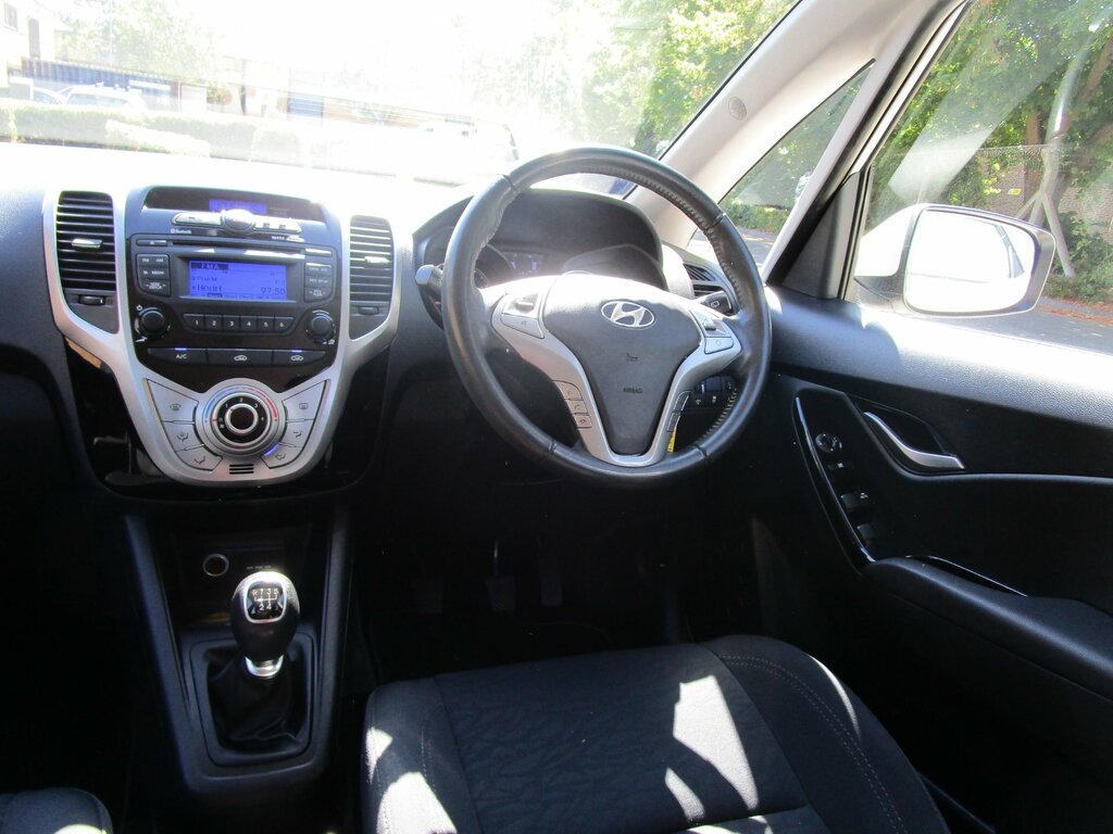 Hyundai Ix20 1.4 Style Hatchback Euro 5 Ss Grey #14