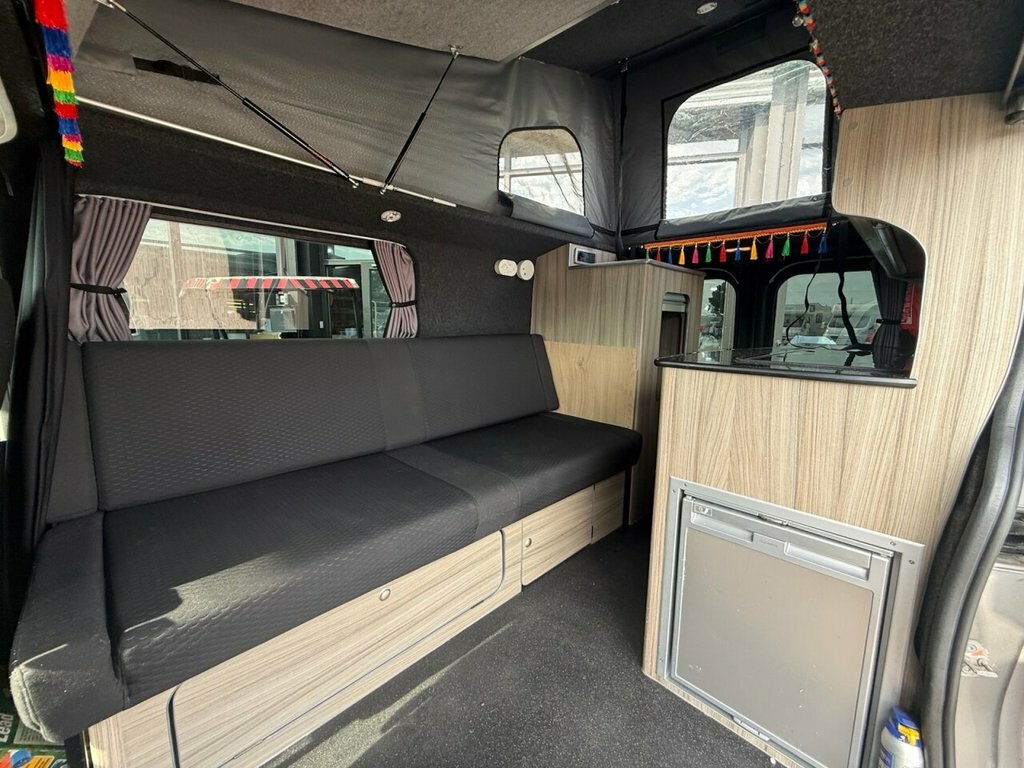 Vauxhall Vivaro Mpv Grey #4