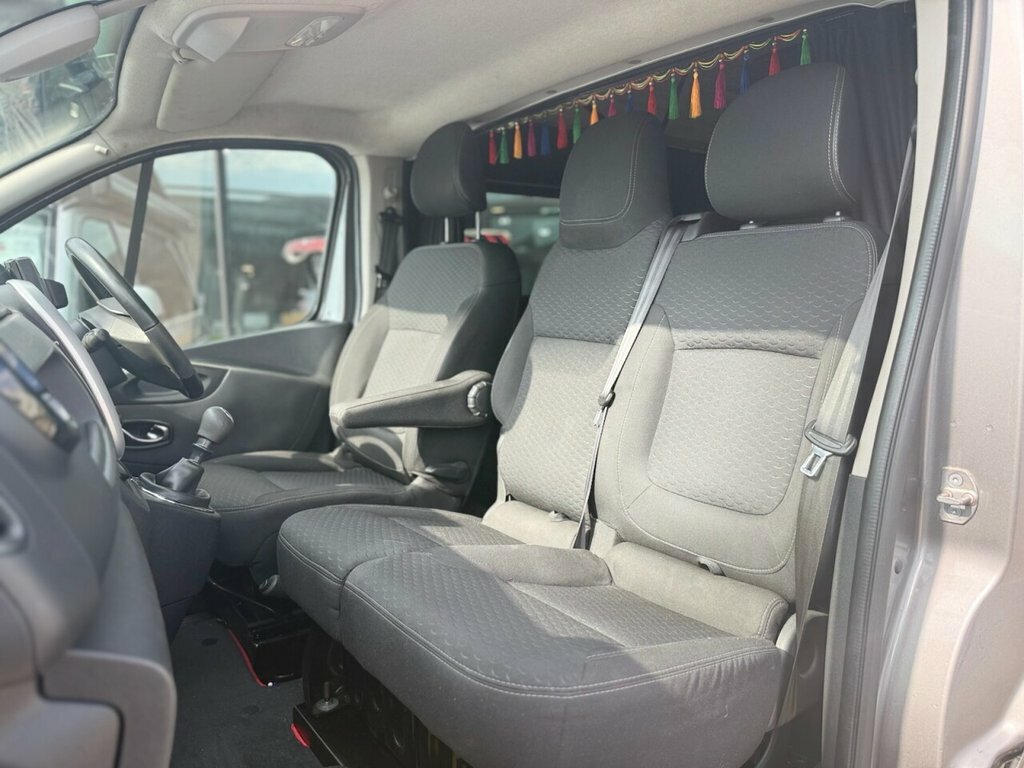 Vauxhall Vivaro Mpv Grey