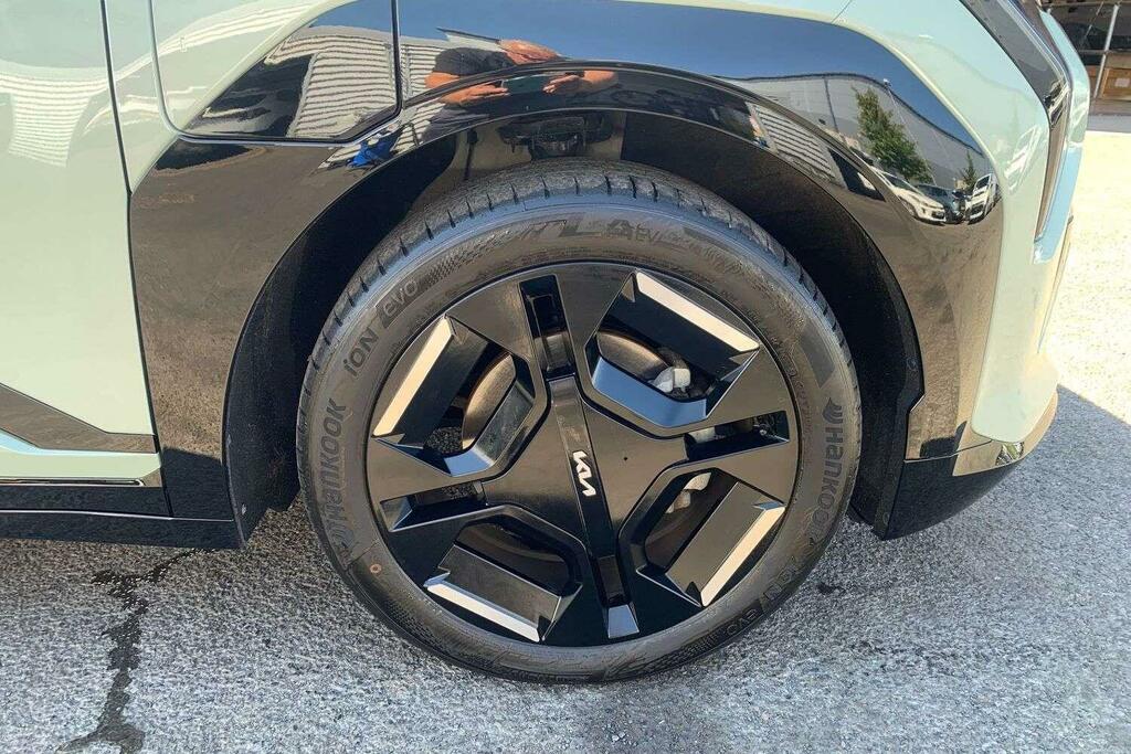 Kia EV3 81.4Kwh Gt-line Suv 201 Bhp Green #6