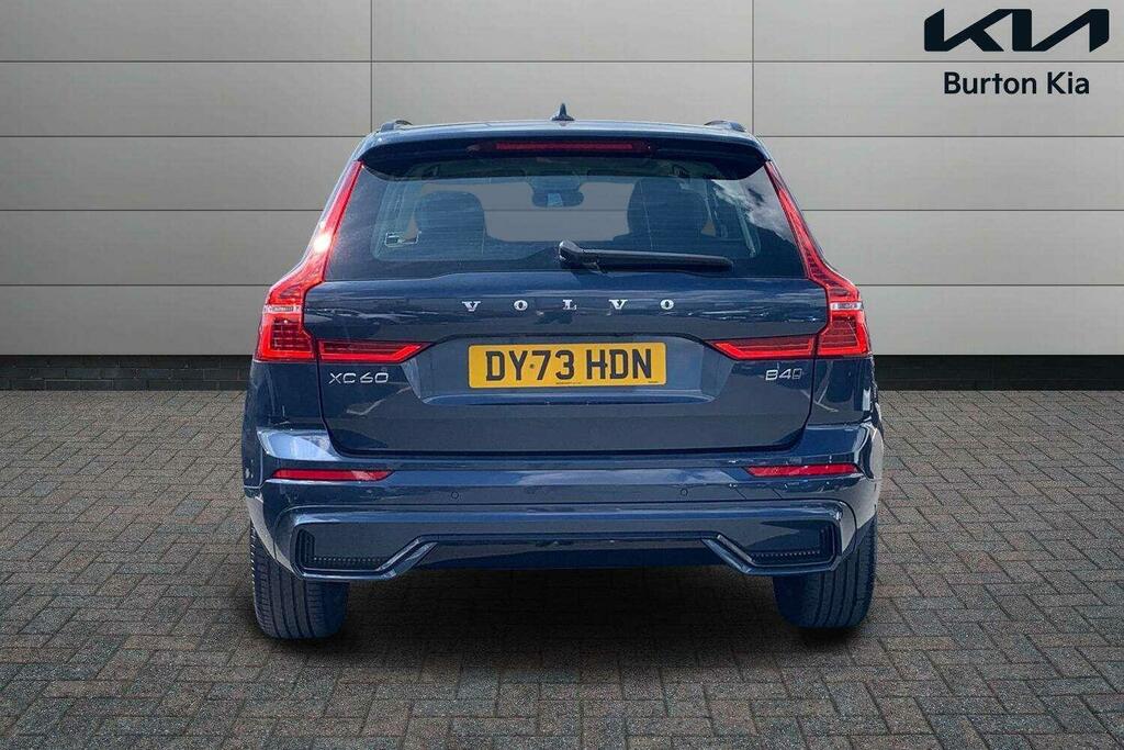 Volvo XC60 2.0 B4 Mhev Plus Suv Hybrid Awd Eu Blue #4