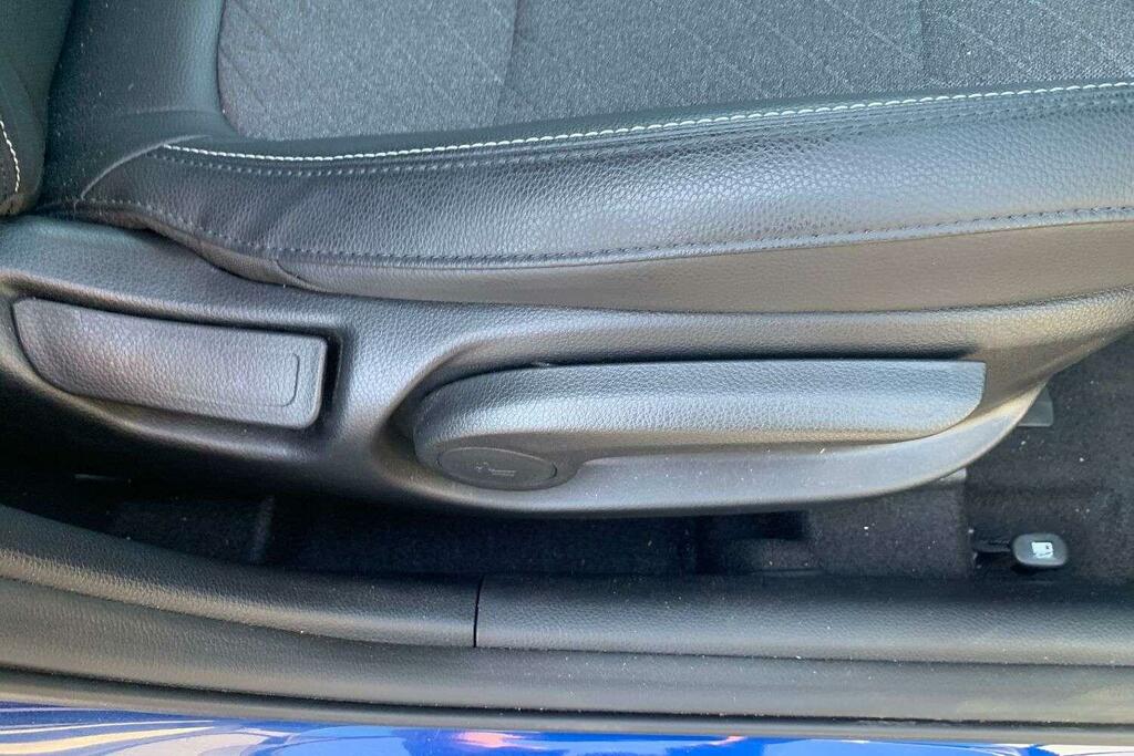 Kia Stonic 1.0T Gdi 48V 113 Gt-line S Dct Blue #35