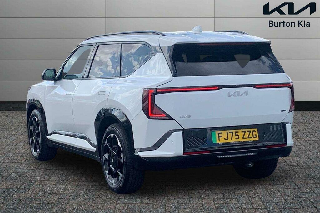 Kia EV5 81.4Kwh Gt-line Suv 214 Bhp FJ75ZZG White #2